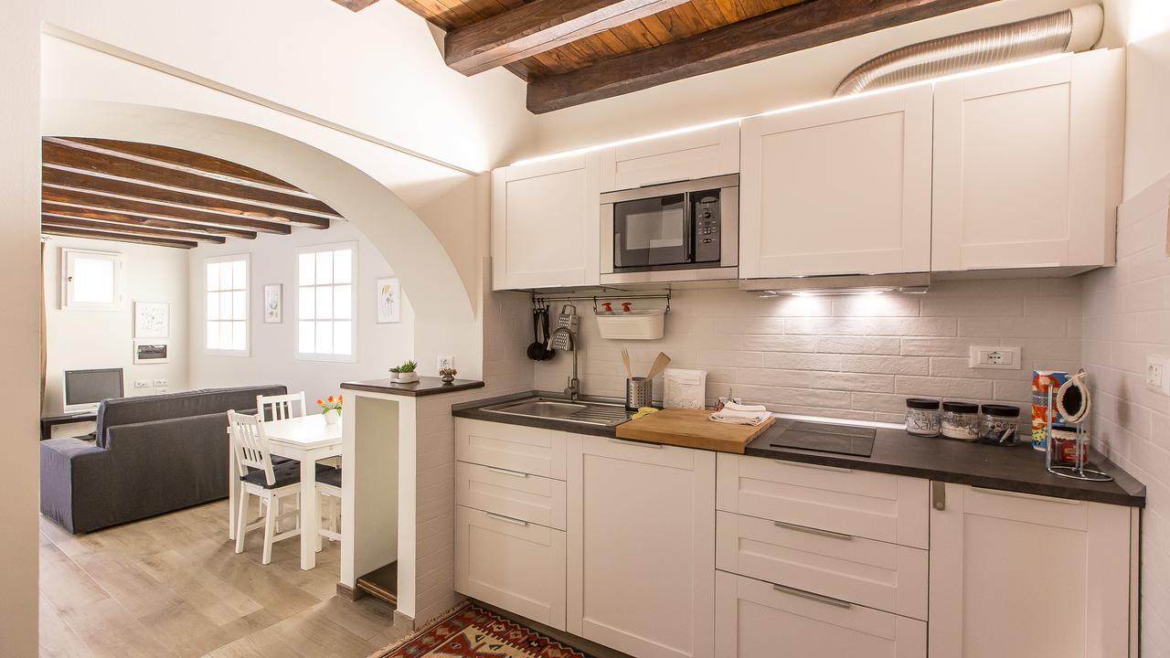 Rental In Rome Trastevere White Exterior photo