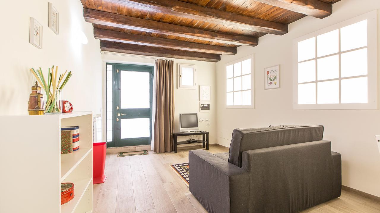 Rental In Rome Trastevere White Exterior photo