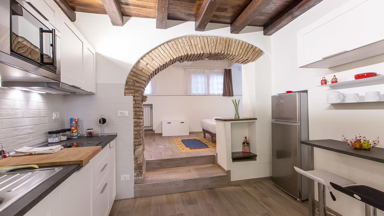 Rental In Rome Trastevere White Exterior photo